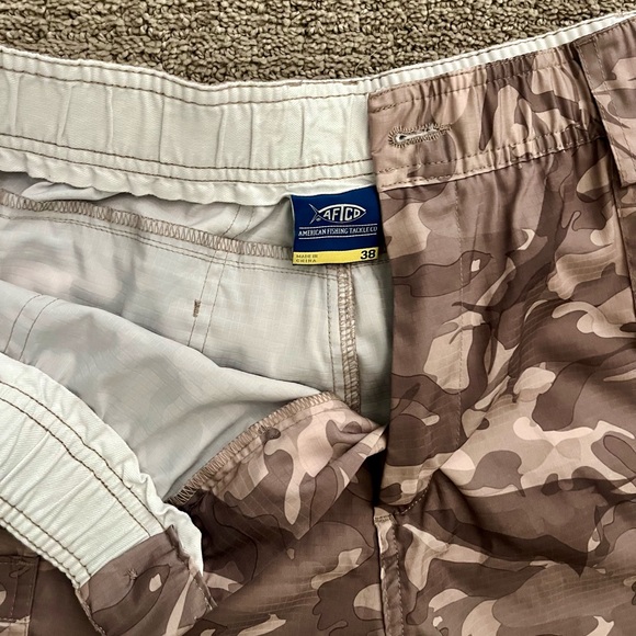 Men’s 38 AFTCO shorts - Picture 2 of 3